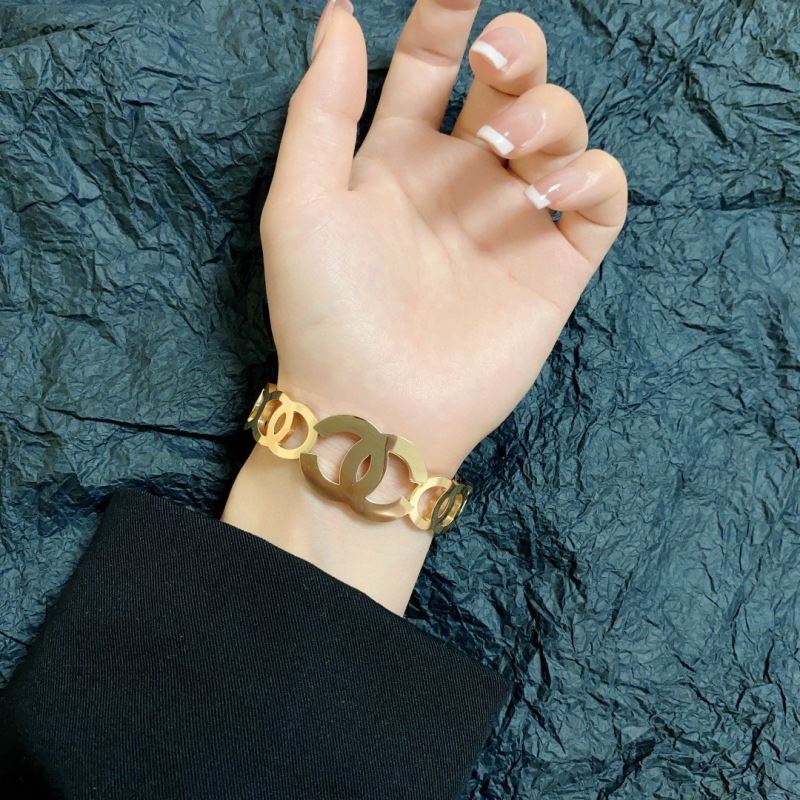 Ch**el bracelets